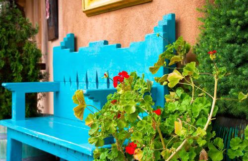 Arroyo Seco Apartment | Mountain Escape