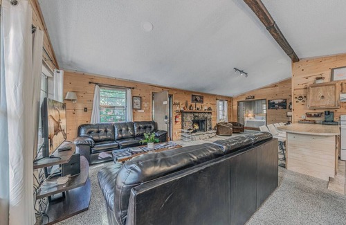 Ruidoso Cabin | Mountain Family Retreat | Upper Canyon Gem