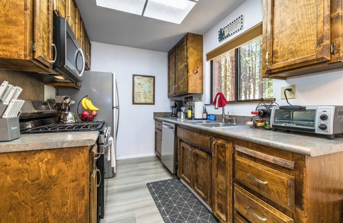 Incline Village House | Mountain Getaway - Lake Tahoe - Incline Village w/Garage
