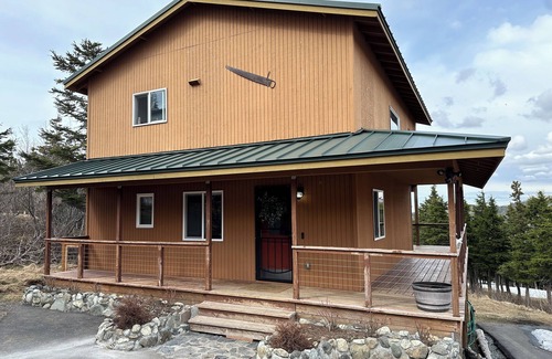 Bear Valley House | Mountain Getaway Home in the Heart of Bear Valley