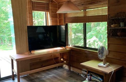 Hidden Valley House | Mountain Getaway - Steps to the slopes!