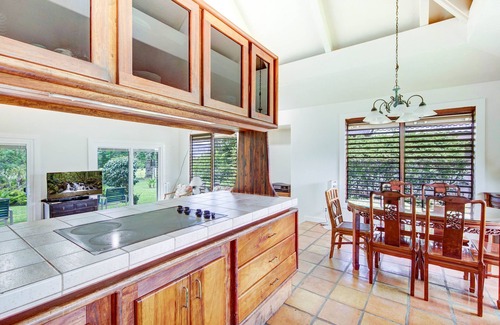 Princeville House | Mountain & Golf Course Views, Rustic Hawaiian 3br/3ba home