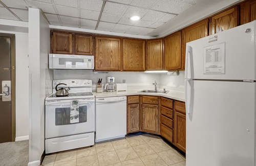 Killington Condo | Mountain Green Ski & Golf Resort 2-F4 Across the Street from the Lifts
