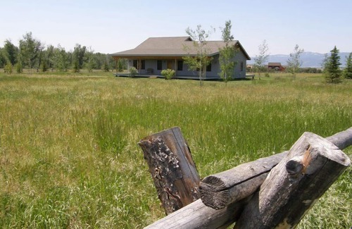 Driggs House | Mountain Greyporch-Relax and Enjoy