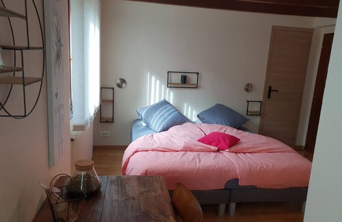 Ventron Bed & Breakfast | Mountain guest rooms, pets allowed