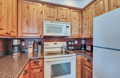 Brian Head Condo | Mountain Hideaway Condo Across the Street from Giant Steps