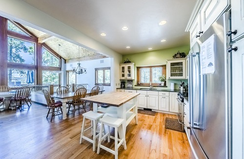Sunset Ridge House | Mountain Home close to Winter Park Resort. WHOLE HOUSE CENTRAL A/C & HOT TUB