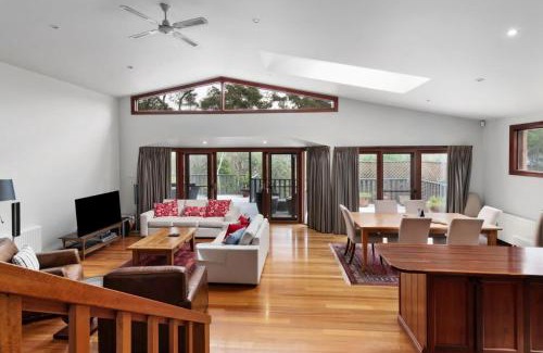 Leura House | Mountain Home Leura Perfect Weekend Escape