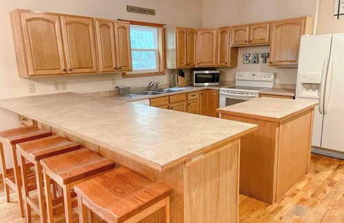 Ohiopyle House | Mountain Home on 3 Acres - 5 Miles from Ohiopyle