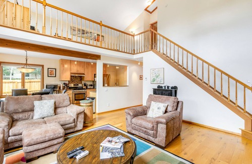Willowbrook Meadows House | Mountain House + Loft w/Free WiFi, Enclosed Patio, Gas Grill, Cable