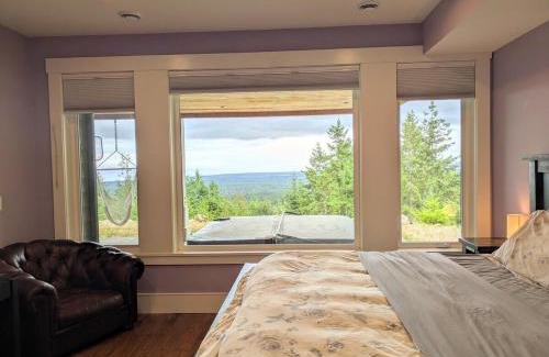 Regional District of Nanaimo Bed & Breakfast | Mountain House of Wonder