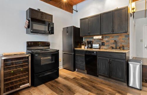 Wintergreen House | Mountain Inn Studio 93 with Wintergreen Advantage