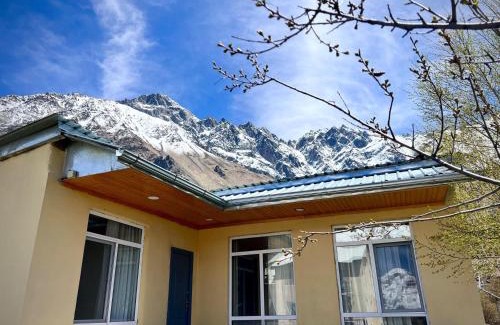 Stepantsminda Apartment | Mountain KAZBEGI Apartment