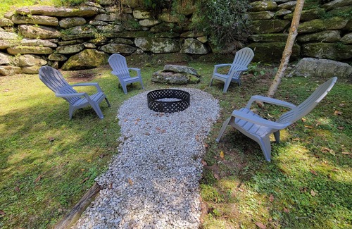 Bat Cave Cottage | Mountain Laurel Cottage ~ Bat Cave North Carolina RELAX, REFRESH, RENEW!
