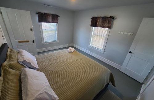 Paw Paw House | Mountain Life Inn