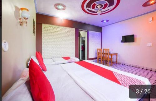 Almora Apartment | Mountain Light