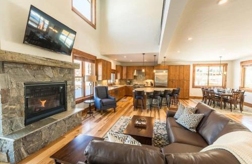 Basalt House | Mountain Lodge Oasis w Hot Tub-Rio Grande Trail