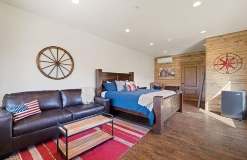 Porterville Cabin | Mountain Lodge on working dude ranch.