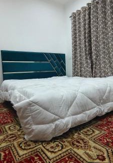 Srinagar House | Mountain Majesty