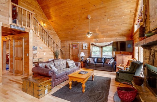 Gatlinburg - Pigeon Forge House | Mountain Majesty Sky Harbor