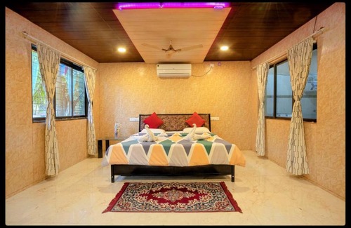 Kune N.m. Villa | Mountain Majesty Villa Boho