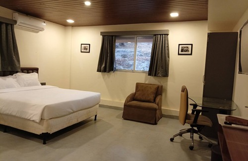 Bhilar Resort | Mountain Meadows Resort