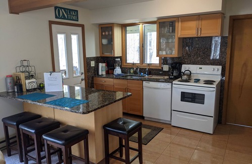 Blakeslee House | Mountain Memories by AvantStay | Hot Tub Enclosed Deck, Large Yard w/Fire Pit
