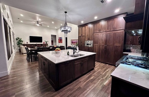 Hurricane House | Mountain Oasis-Large Private Pool-8 Bedrooms