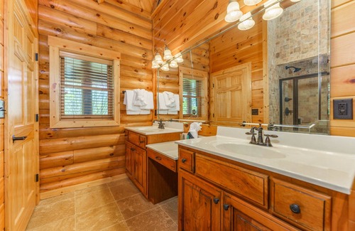 Pittman Center House | Mountain Paradise - Hot Tub, Private, $900 in FREE Attraction Tickets!