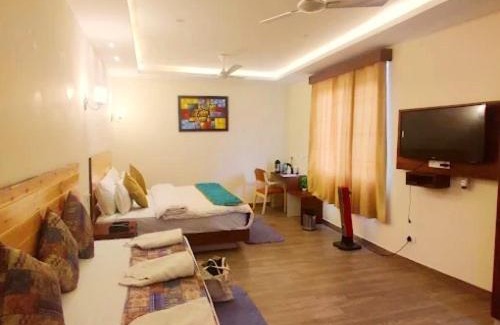 Gobind Dham Hotel | Mountain Paradise