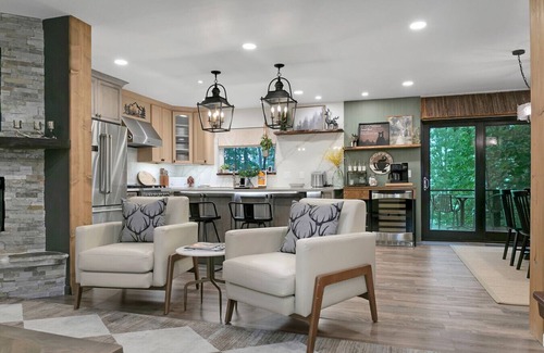 Deer Run House | Mountain Paradise - Stunning design with Sapphire Valley Amenities
