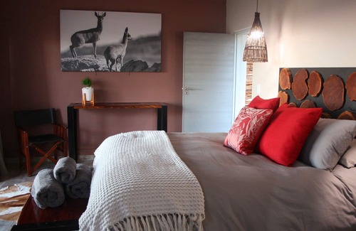 Damaraland Cabin | Mountain Peak Game Lodge Namibia