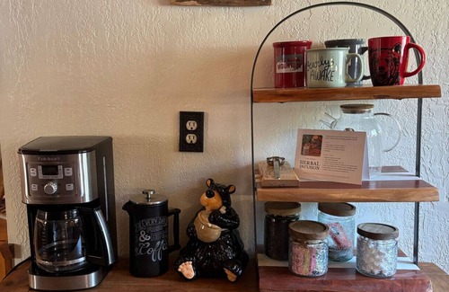 Wrightwood Cabin | Mountain Pines Lodge in Wrightwood