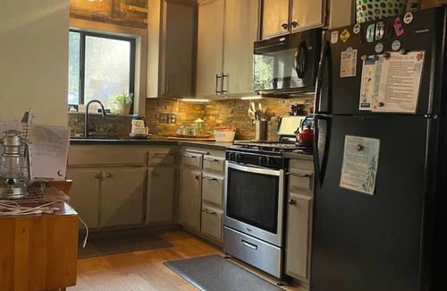 Wrightwood Cabin | Mountain Pines Lodge in Wrightwood