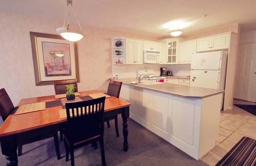East Kootenay Condo | Mountain Retreat. Amazing Mountain view from every room. Golf, hike, hot springs