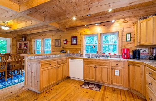 Lake Lure House | Mountain resort cabin - on-site golf, pools, sports courts - dog-friendly