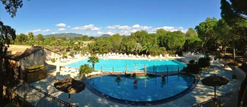 Roquebrune-sur-Argens House | Mountain Retreat in Roquebrune-sur-Argens with Shared Pool