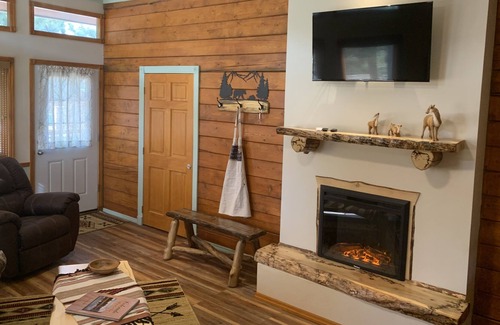 Fort Garland House | Mountain Retreat - 1 bedroom Lodge located by Forbes Park & Fort Garland