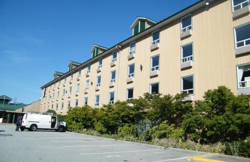 Squamish Hotel | Mountain Retreat