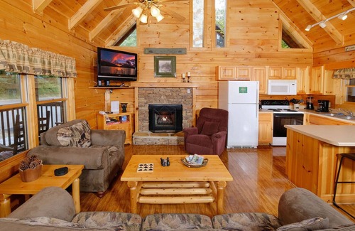 Pigeon Forge Cabin | Mountain Spirits - Fireplace, Hot Tub & Big TV