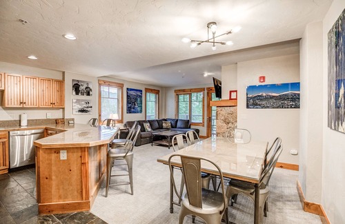 Breckenridge Condo | Mountain Thunder Home Base Condo: Ski In, Great Breck Location