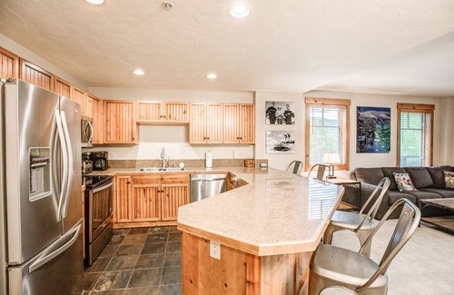Breckenridge Condo | Mountain Thunder Home Base Condo: Ski In, Great Breck Location