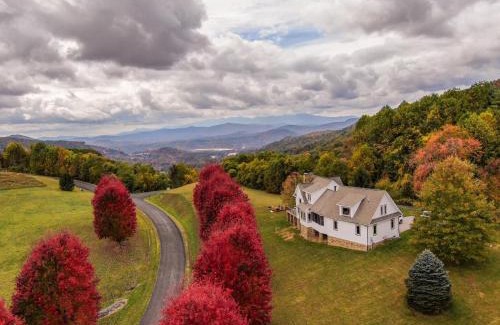 Altamont House | Mountain Top at Linville Falls