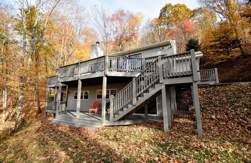 Wolf Laurel Cabin | Mountain Top Cabin in Wolf Laurel, just North of Asheville