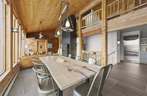 Idaho Springs Cabin | Mountain Top Modern Luxury Lodge w/360 Views and Sauna