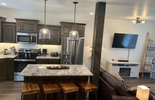 Victor Condo | Mountain Town Getaway in Teton Valley