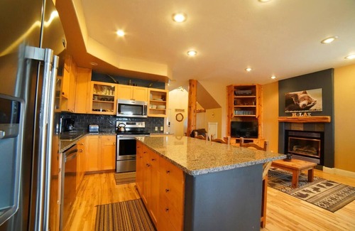 Driggs House | Mountain Townhome Near Ski Hill Road and Grand Targhee