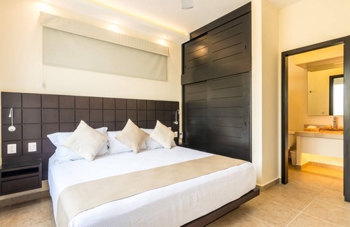 San Pedro Mixtepec Resort | Mountain View 2 Bedroom Residence with Resort Amenities Steps from the Beach!