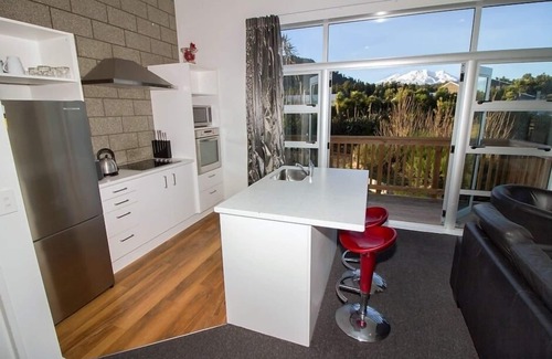 Ohakune Apartment | Mountain View Apartments 27C - 2 Bedroom apartment