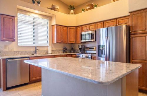 Monterra Knolls House | Mountain View Beauty with Pool